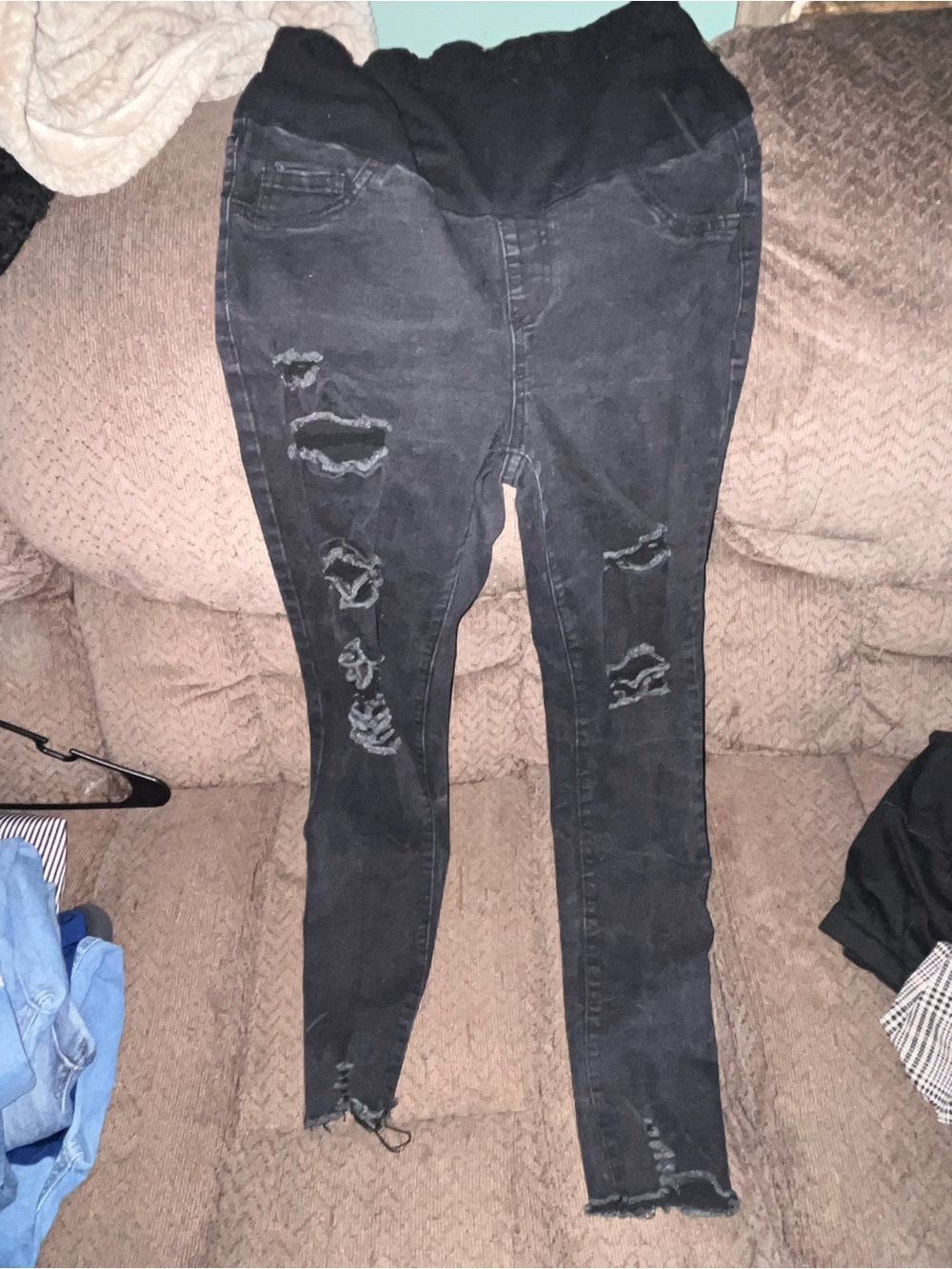 SHEIN Black Ripped Women’s Skinny Jeans